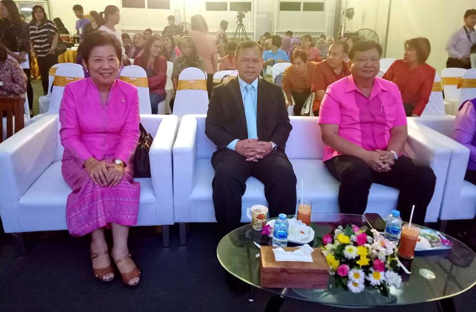 ร่วมพิธีเปิดงานเทศกาลของดีชายแดนใต้