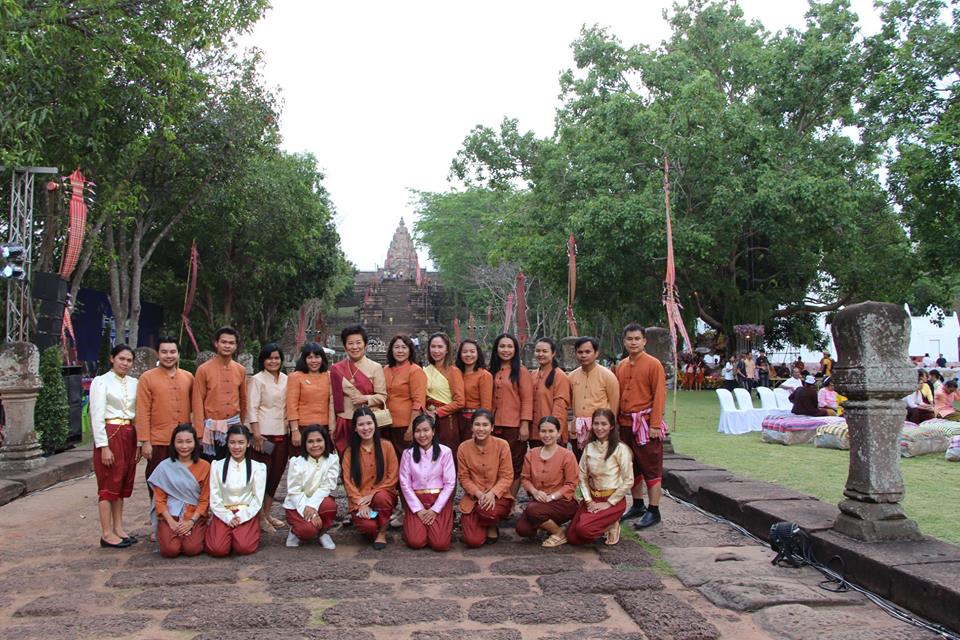 ตลาดอารยธรรมวนัมรุ้ง
