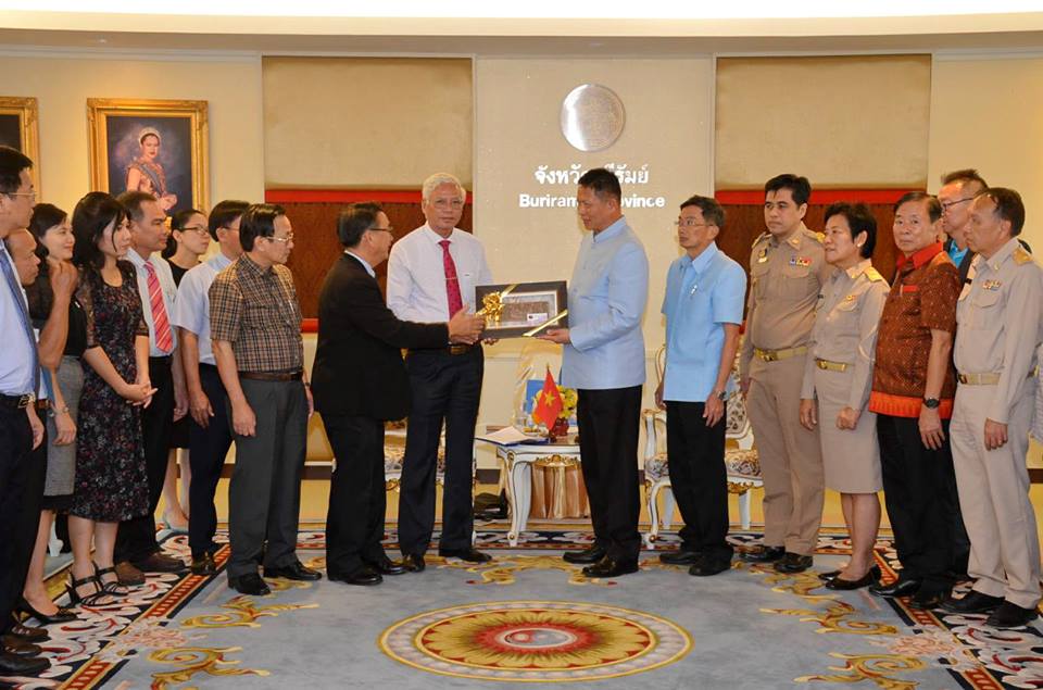 ร่วมพบคณะผู้บริหารจังหวัดฟู้เอียน สาธารณรัฐสังคมนิเวียดนาม