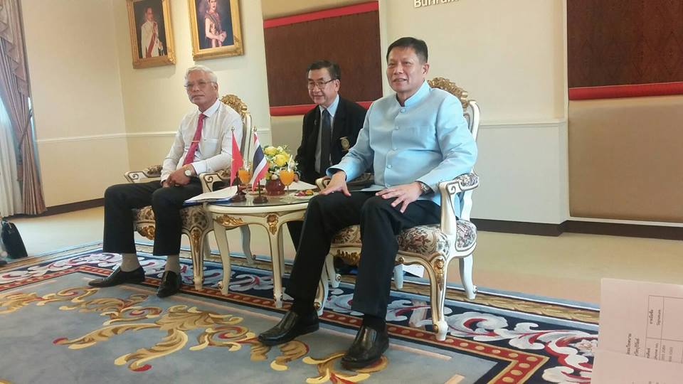 ร่วมพบคณะผู้บริหารจังหวัดฟู้เอียน สาธารณรัฐสังคมนิเวียดนาม