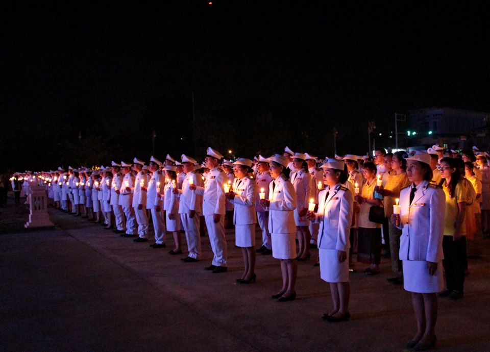 พิธีจุดเทียนน้อมรำลึกในพระมหากรุณาธิคุณเนื่องในวันคล้ายวันสวรรคต พระบาทสมเด็จพระปรมินทรมหาภูมิพลอดุลยเดช บรมนาถบพิตร
