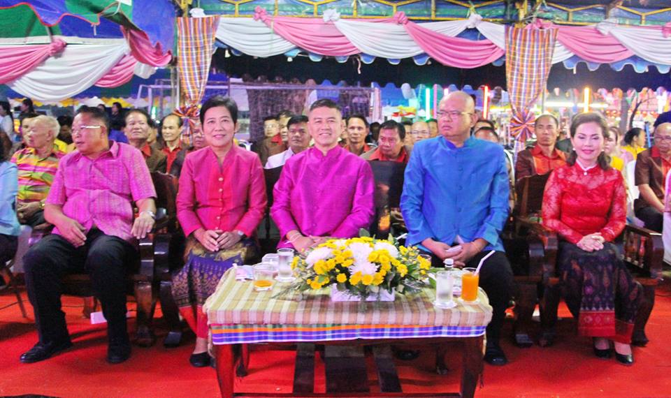 เปิดงานเทศกาลไหมอำเภอนาโพธิ์ ประจำปี 2562