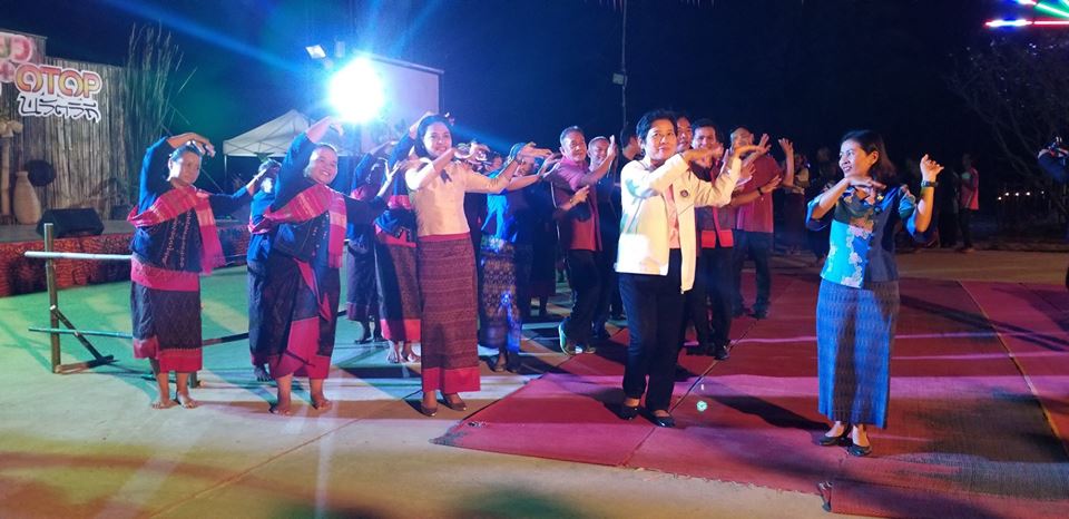 พช.บุรีรัมย์ รวมพลเปิดชุมชนท่องเที่ยว OTOP นวัตวิถี บ้านสำโรง