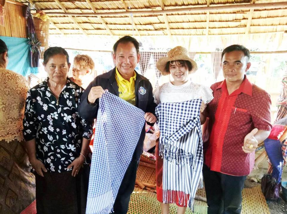 พช.บุรีรัมย์ เปิดชุมชนท่องเที่ยว OTOP นวัตวิถี เงินสะพัด นักท่องเที่ยวทะลักเข้าบุรีรัมย์