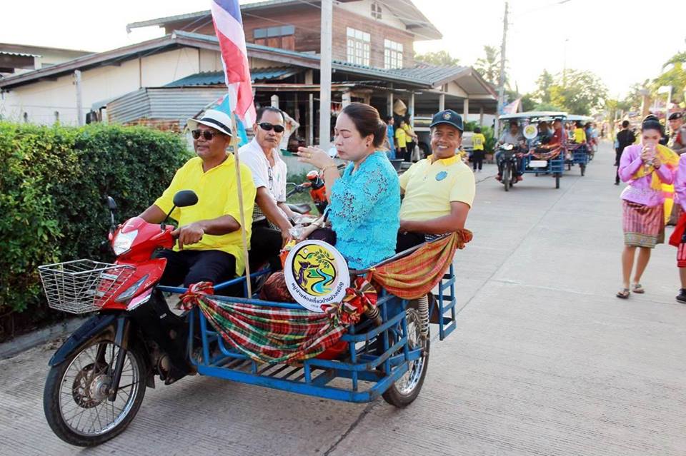 พช.บุรีรัมย์ เปิดชุมชนท่องเที่ยว OTOP นวัตวิถี เงินสะพัด นักท่องเที่ยวทะลักเข้าบุรีรัมย์