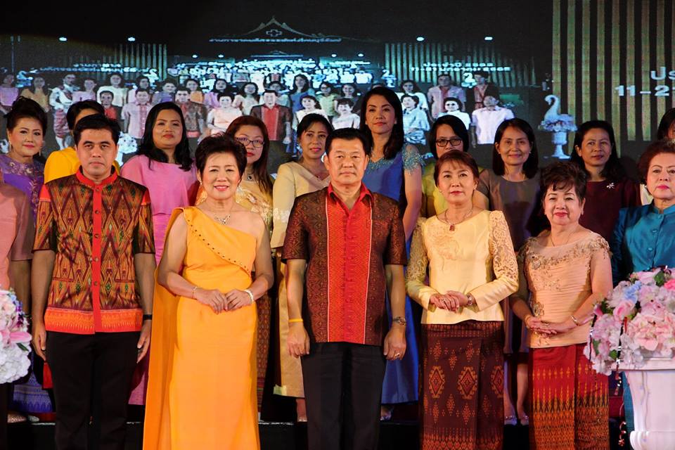 พช.บุรีรัมย์ ร่วมการแสดงแบบผ้าไหม มหัศจรรย์แห่งไหมบุรีรัมย์ 2562