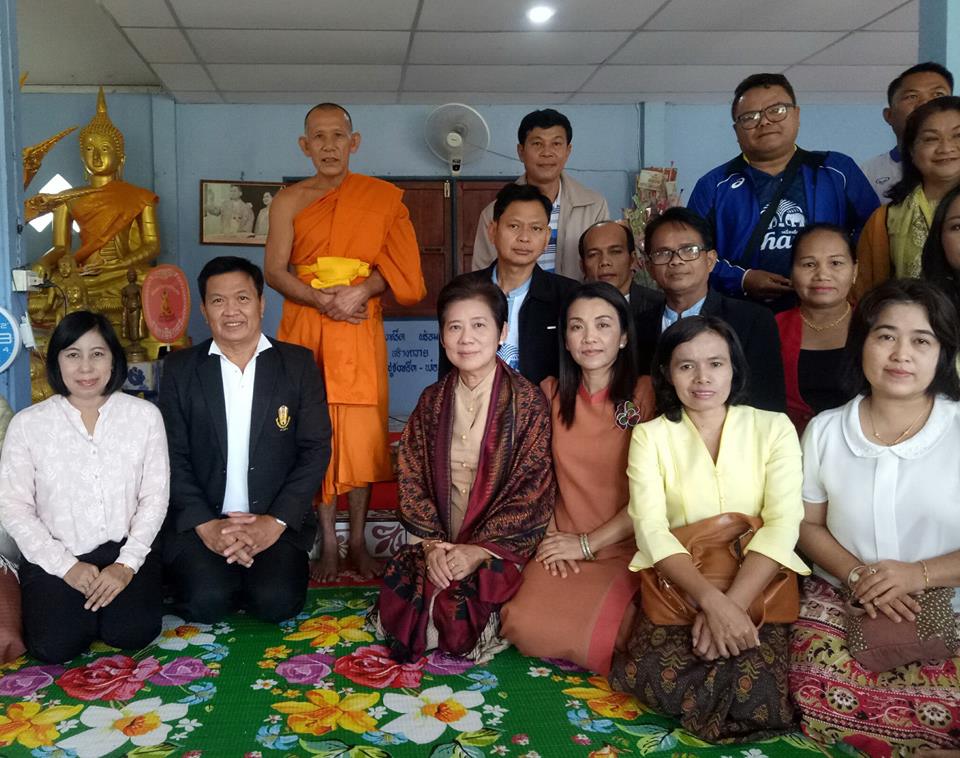 พช.บุรีรัมย์ ร่วมทำบุญทอดผ้าป่าถวายปัจจัยทะนุบำรุงพระพุทธศาสนา