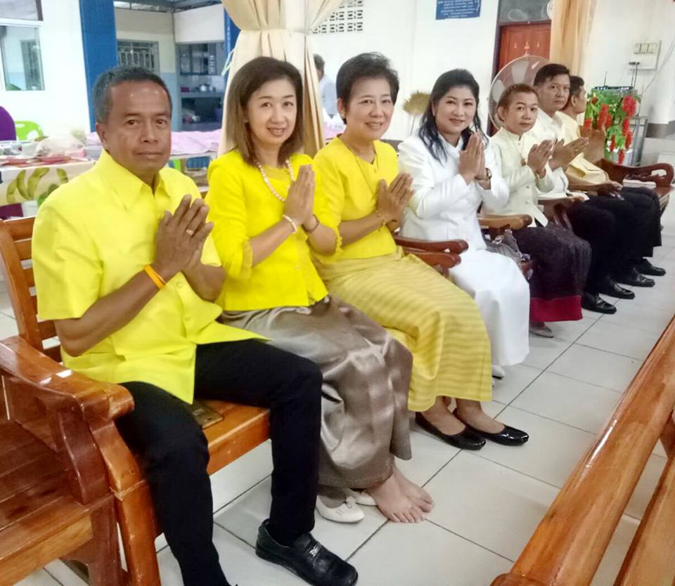 พช.บุรีรัมย์ ร่วมทำบุญตักบาตร เนื่องในวันมาฆบูชา