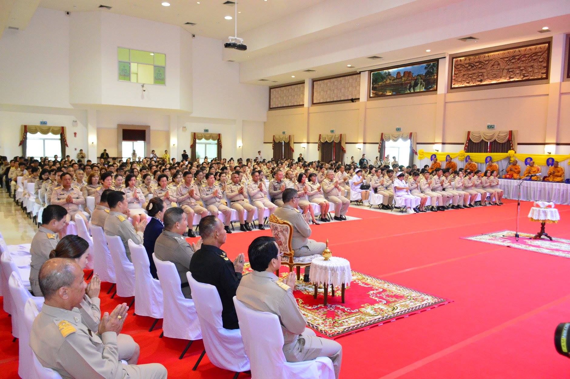พช.บุรีรัมย์ ร่วมพิธีวันข้าราชการพลเรือน ประจำปี 2562