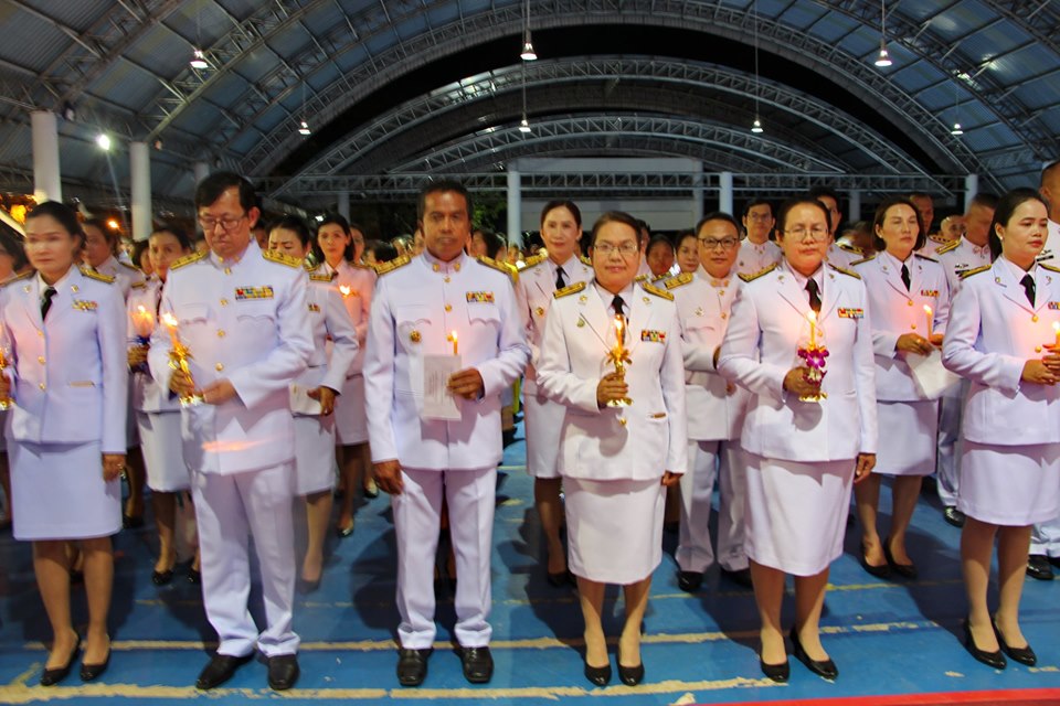 พิธีถวายเครื่องราชสักการะและจุดเทียนถวายพระพรชัยมงคล เนื่องในโอกาสวันเฉลิมพระชนมพรรษาสมเด็จพระนางเจ้าฯ พระบรมราชินี