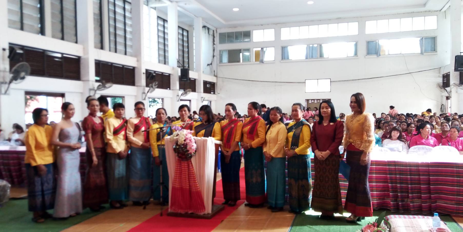 พัฒนาการจังหวัดบุรีรัมย์ เป็นประธานในพิธีเปิด “โครงการสตรีสตึกรวมพลังเสริมสร้างมูลค่าผ้าไทยใส่ใจสุขภาพ”