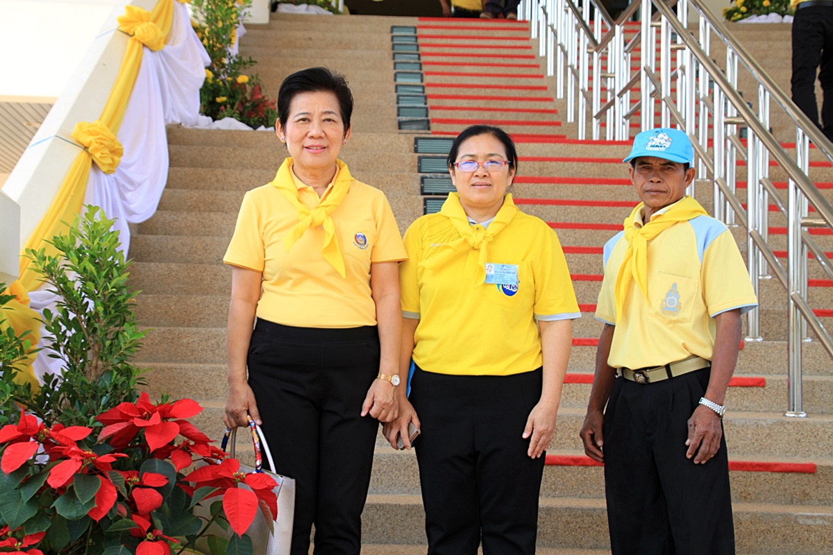 พช.บุรีรัมย์ ร่วมรับชมการถ่ายทอดสด การเสด็จพระราชดำเนินเลียบพระนครโดยขบวนพยุหยาตราทางชลมารค