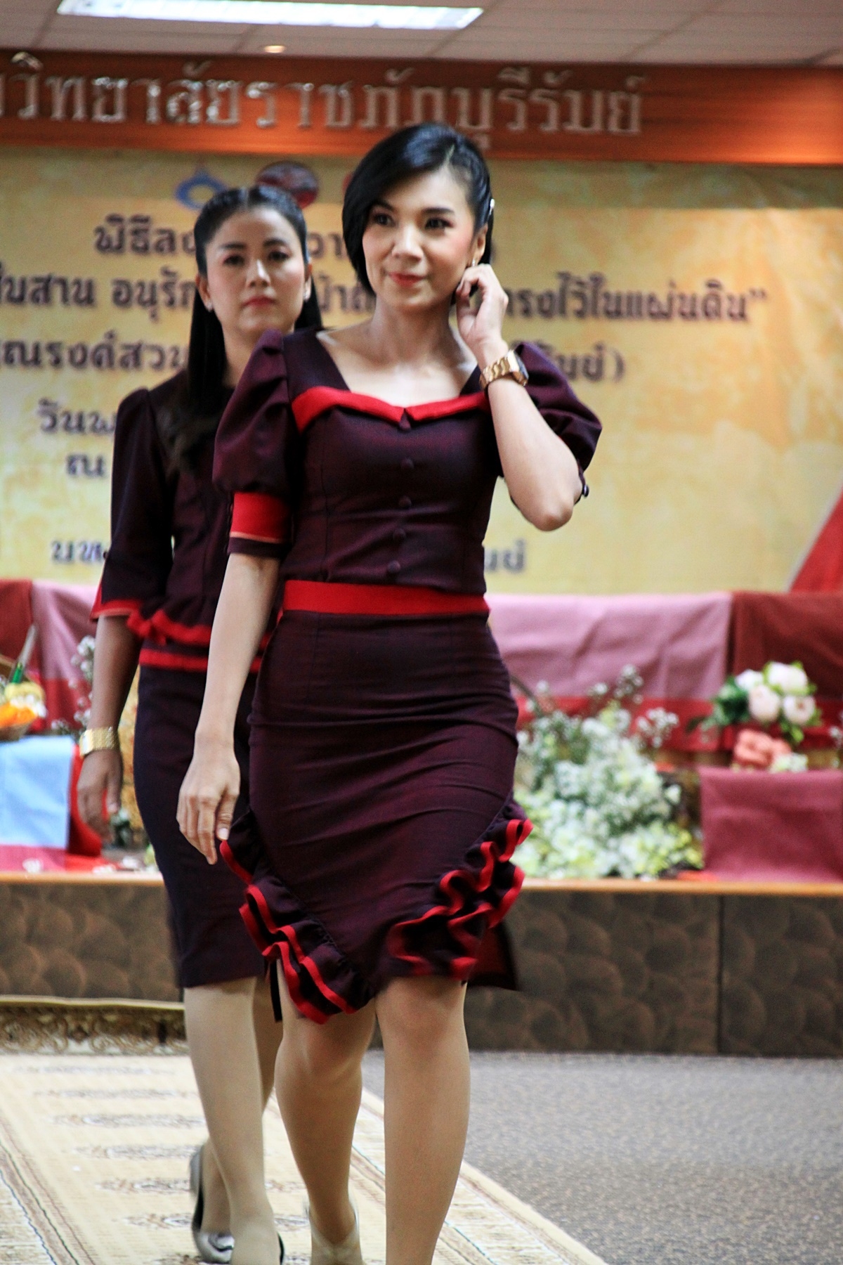 สืบสานอนุรักษ์ศิลป์ ผ้าถิ่นไทย ดำรงค์ไว้ในแผ่นดิน(สวมใส่ผ้าไทย ผ้าไหมบุรีรัมย์)