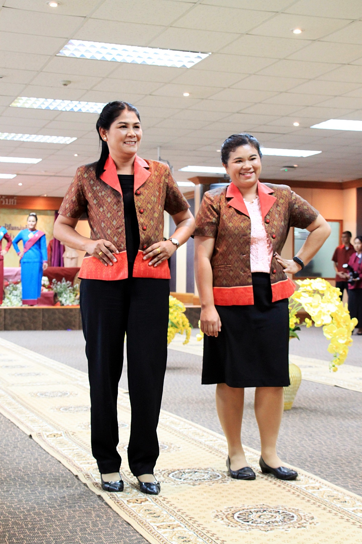 สืบสานอนุรักษ์ศิลป์ ผ้าถิ่นไทย ดำรงค์ไว้ในแผ่นดิน(สวมใส่ผ้าไทย ผ้าไหมบุรีรัมย์)