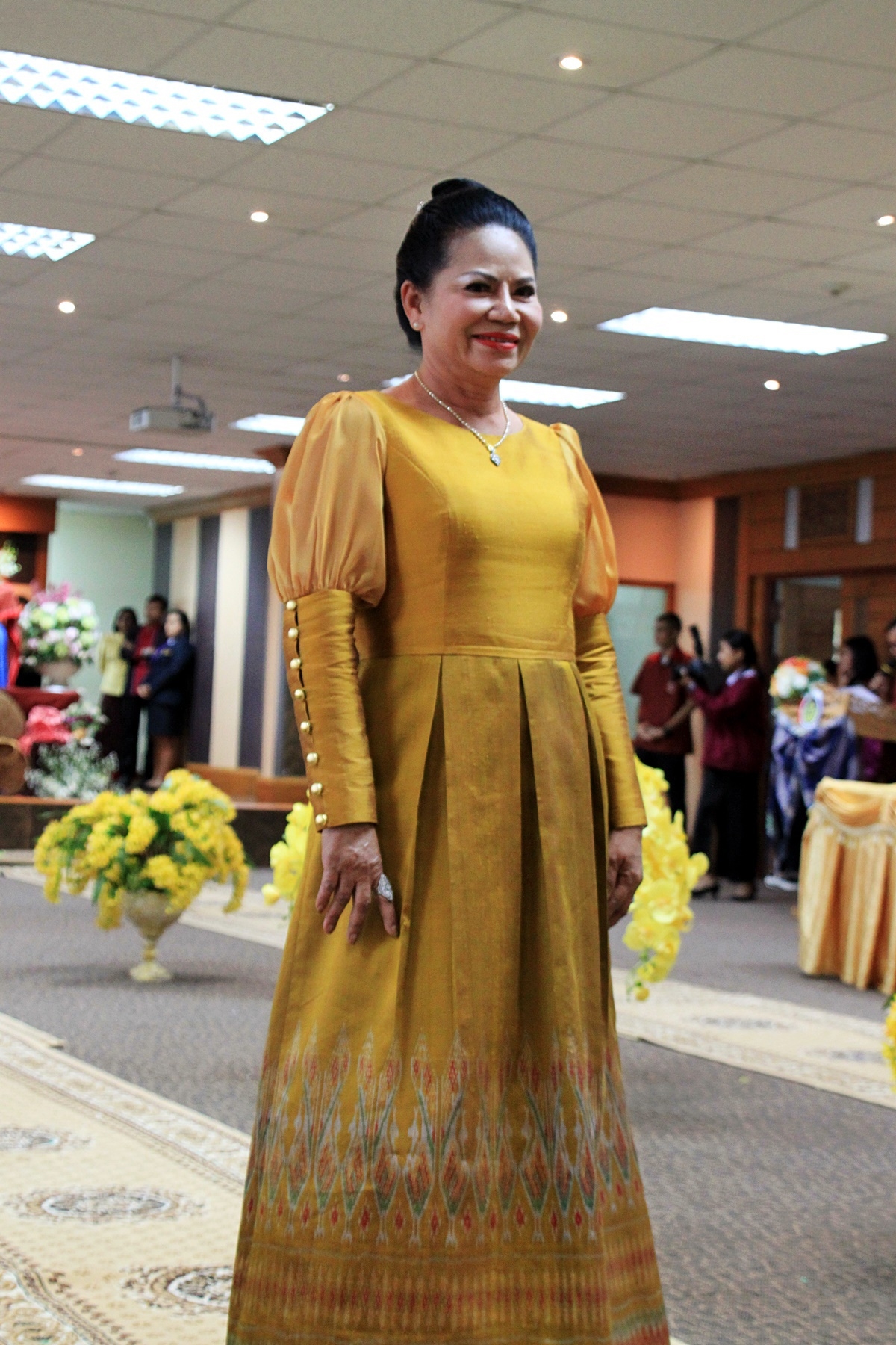 สืบสานอนุรักษ์ศิลป์ ผ้าถิ่นไทย ดำรงค์ไว้ในแผ่นดิน(สวมใส่ผ้าไทย ผ้าไหมบุรีรัมย์)