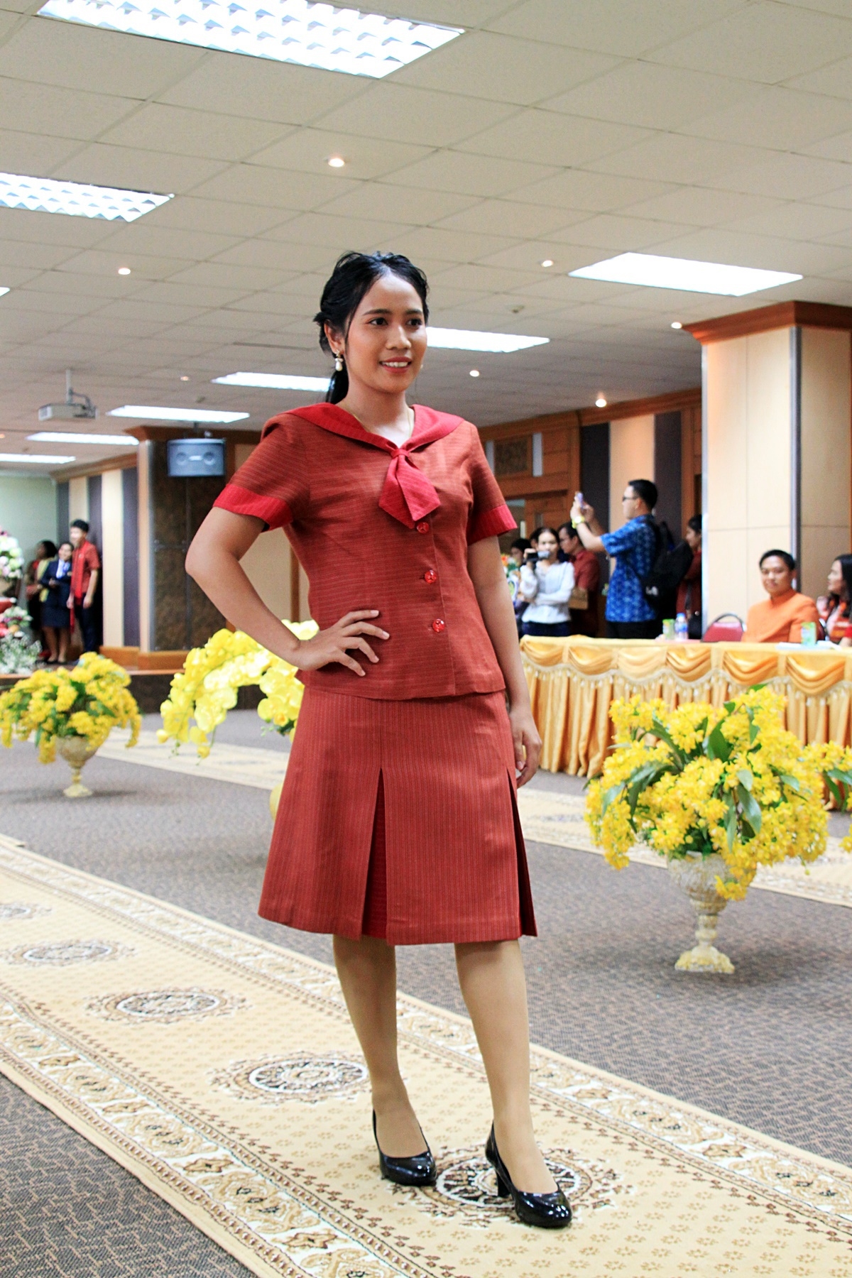 สืบสานอนุรักษ์ศิลป์ ผ้าถิ่นไทย ดำรงค์ไว้ในแผ่นดิน(สวมใส่ผ้าไทย ผ้าไหมบุรีรัมย์)