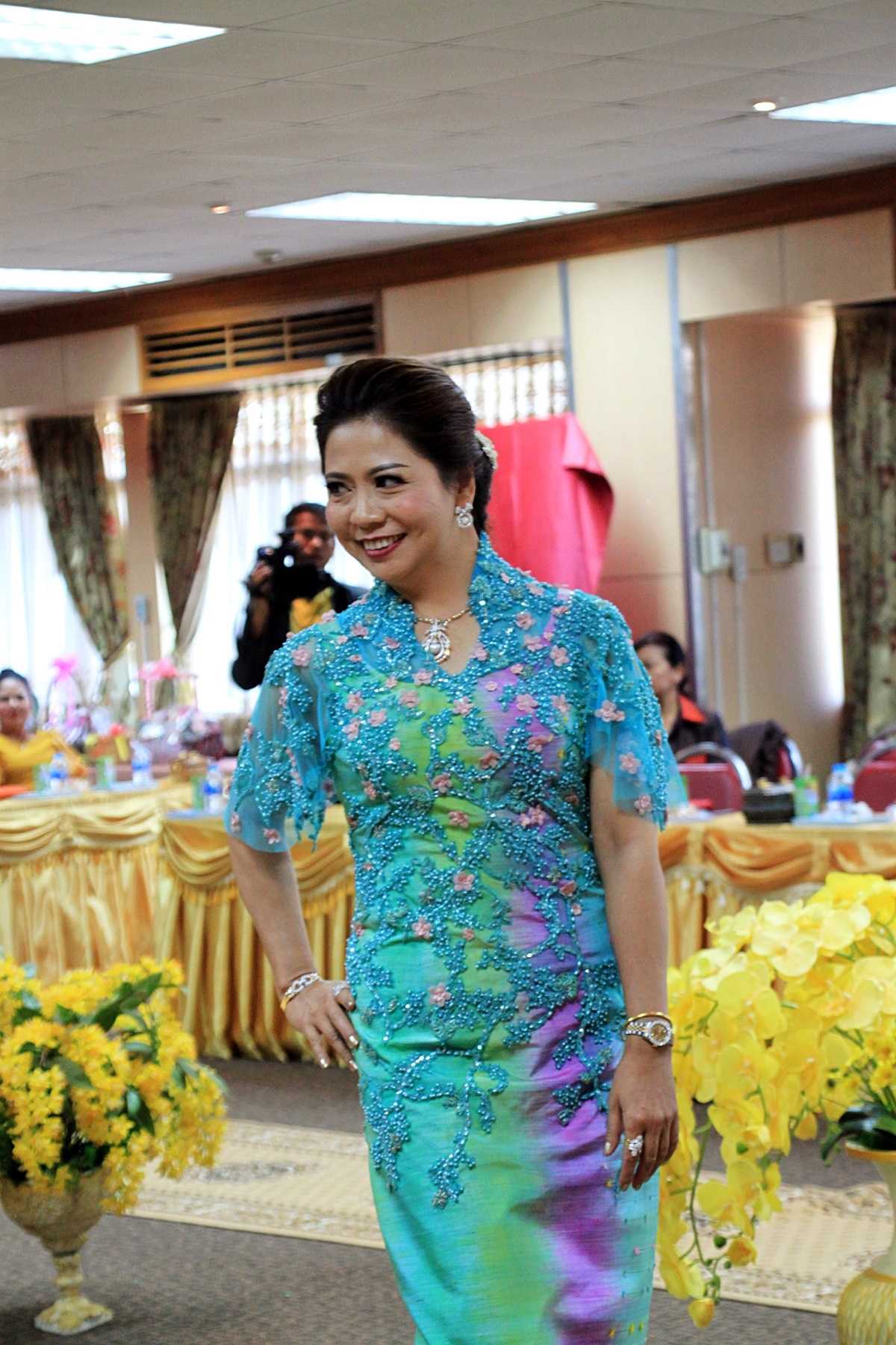 สืบสานอนุรักษ์ศิลป์ ผ้าถิ่นไทย ดำรงค์ไว้ในแผ่นดิน(สวมใส่ผ้าไทย ผ้าไหมบุรีรัมย์)
