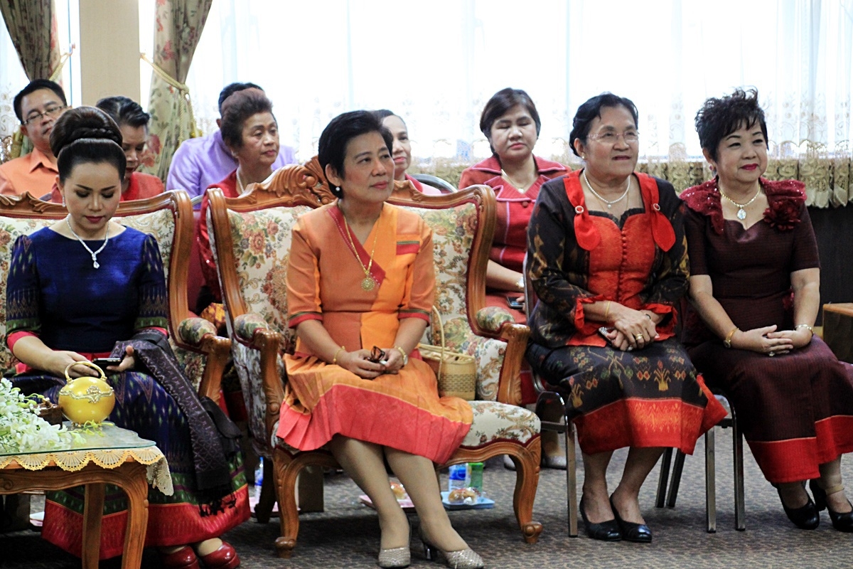 สืบสานอนุรักษ์ศิลป์ ผ้าถิ่นไทย ดำรงค์ไว้ในแผ่นดิน(สวมใส่ผ้าไทย ผ้าไหมบุรีรัมย์)