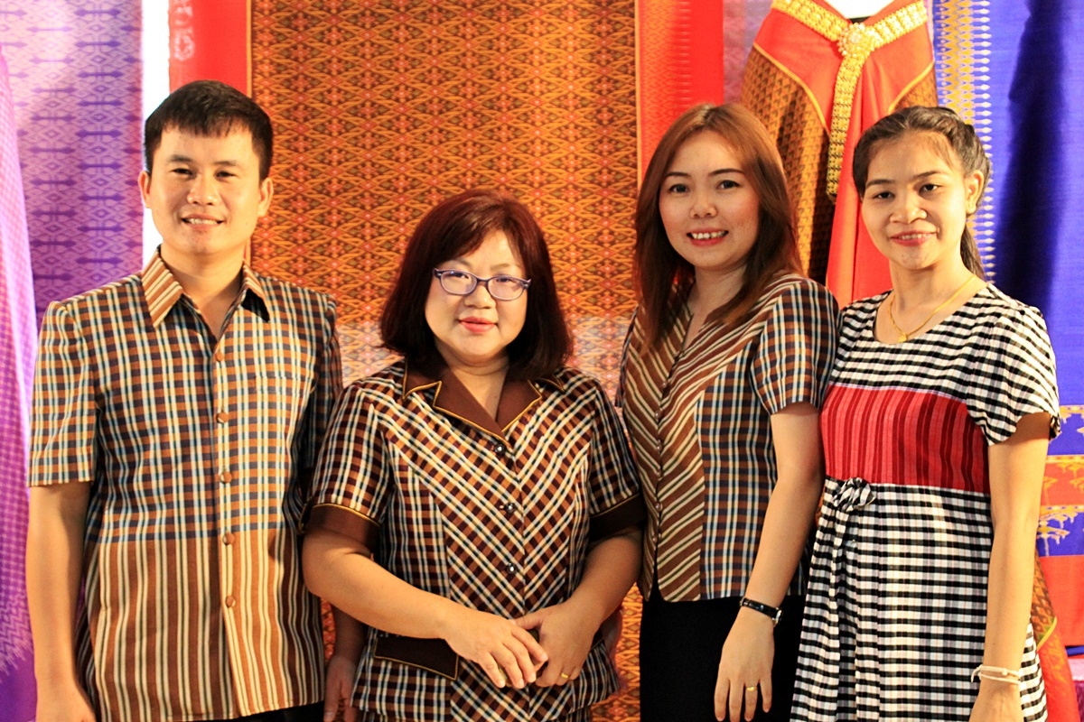 สืบสานอนุรักษ์ศิลป์ ผ้าถิ่นไทย ดำรงค์ไว้ในแผ่นดิน(สวมใส่ผ้าไทย ผ้าไหมบุรีรัมย์)