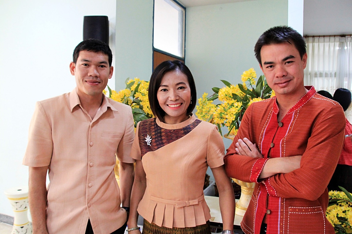 สืบสานอนุรักษ์ศิลป์ ผ้าถิ่นไทย ดำรงค์ไว้ในแผ่นดิน(สวมใส่ผ้าไทย ผ้าไหมบุรีรัมย์)