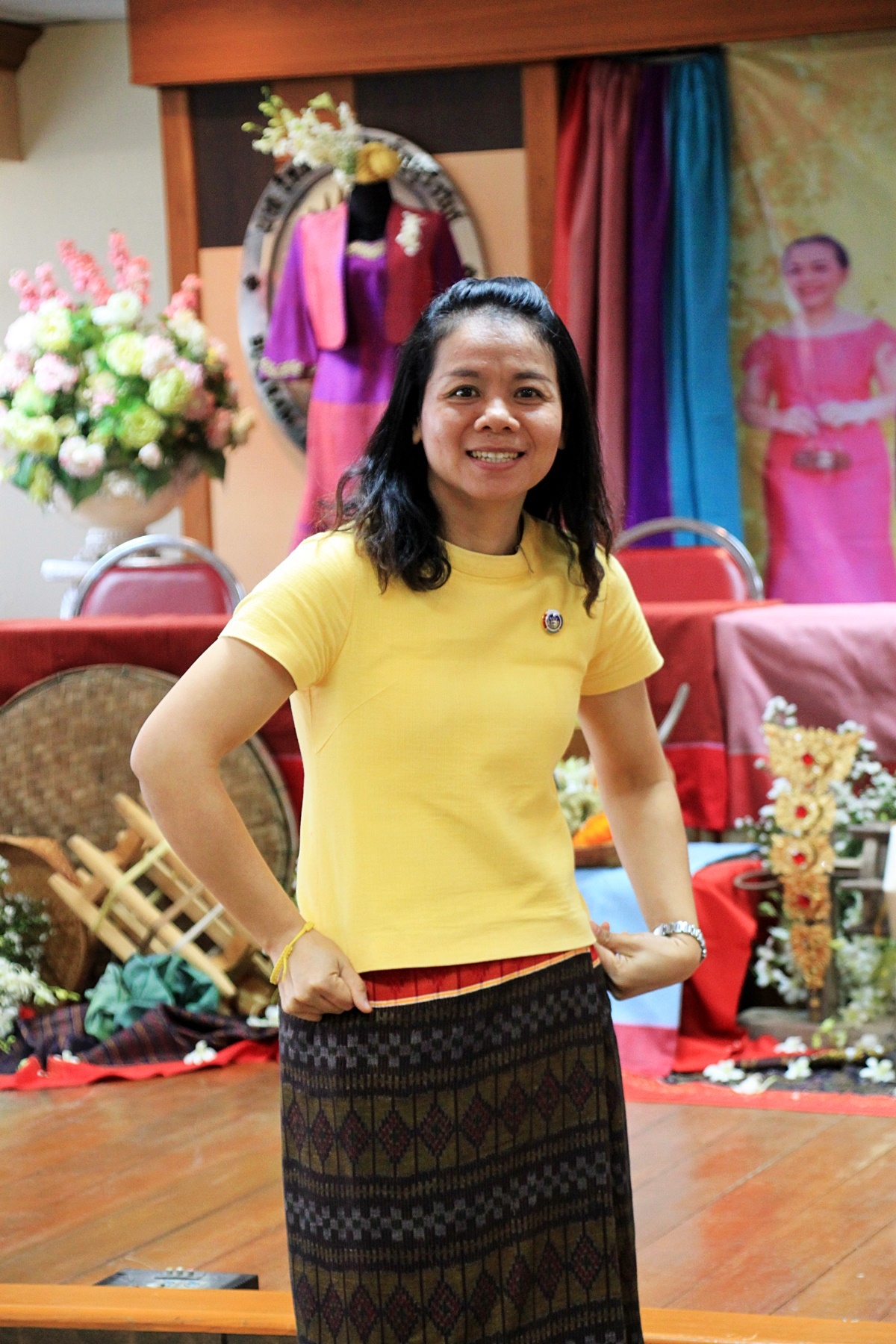 สืบสานอนุรักษ์ศิลป์ ผ้าถิ่นไทย ดำรงค์ไว้ในแผ่นดิน(สวมใส่ผ้าไทย ผ้าไหมบุรีรัมย์)