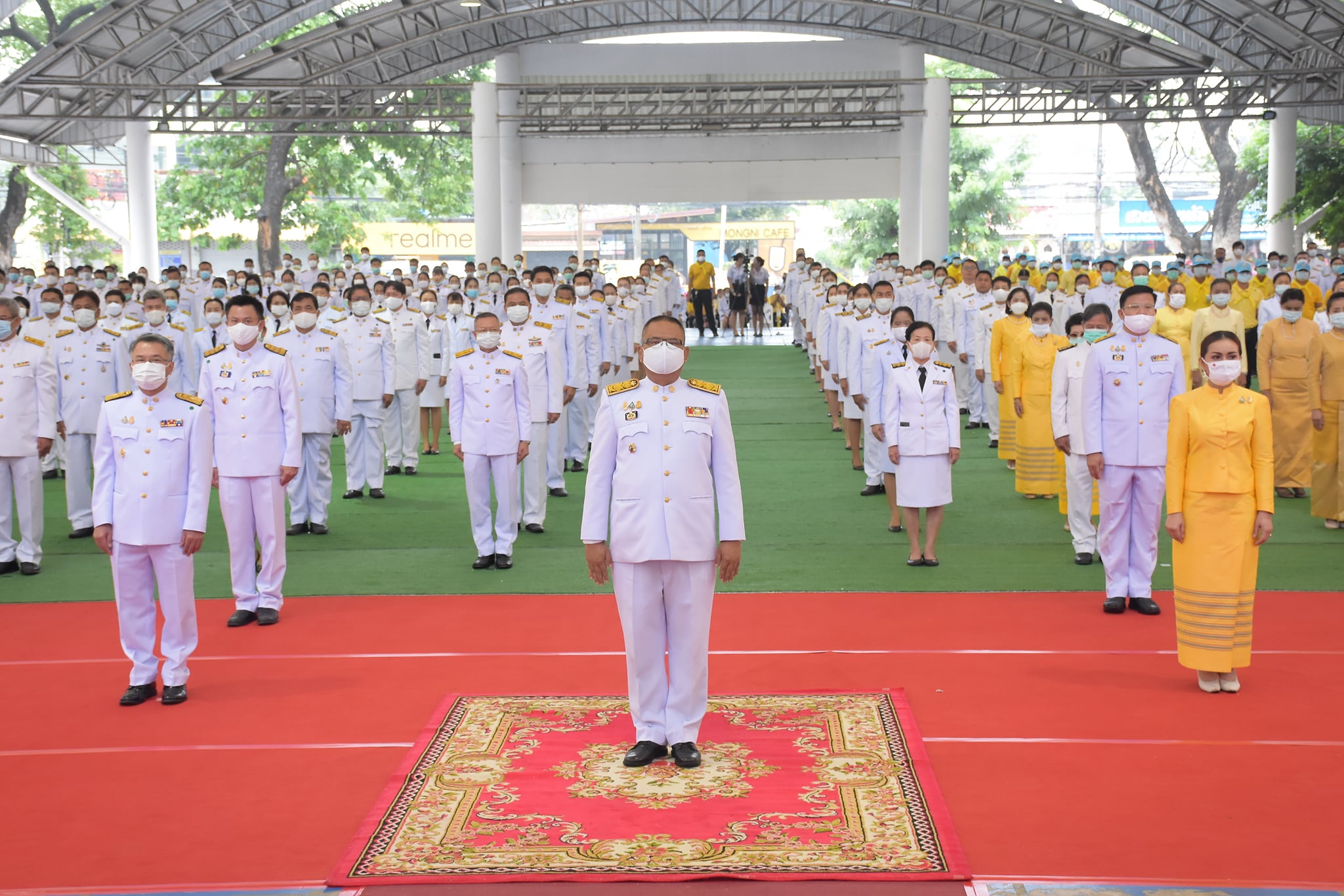 พช.บุรีรัมย์ ร่วมพิธีถวายบังคม และวางพวงมาลา น้อมรำลึก เนื่องในวันคล้ายวันสวรรคตพระบาทสมเด็จพระบรมชนกาธิเบศร มหาภูมิพลอดุลยเดชมหาราช บรมนาถบพิตร