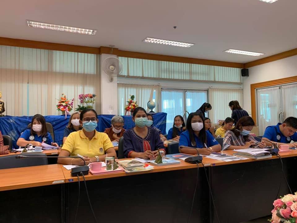 พช.บุรีรัมย์ ประชุมชี้แจงการจัดทำแบบรายงานและแผนการพัฒนาชุมชนท่องเที่ยว OTOP นวัตวิถี