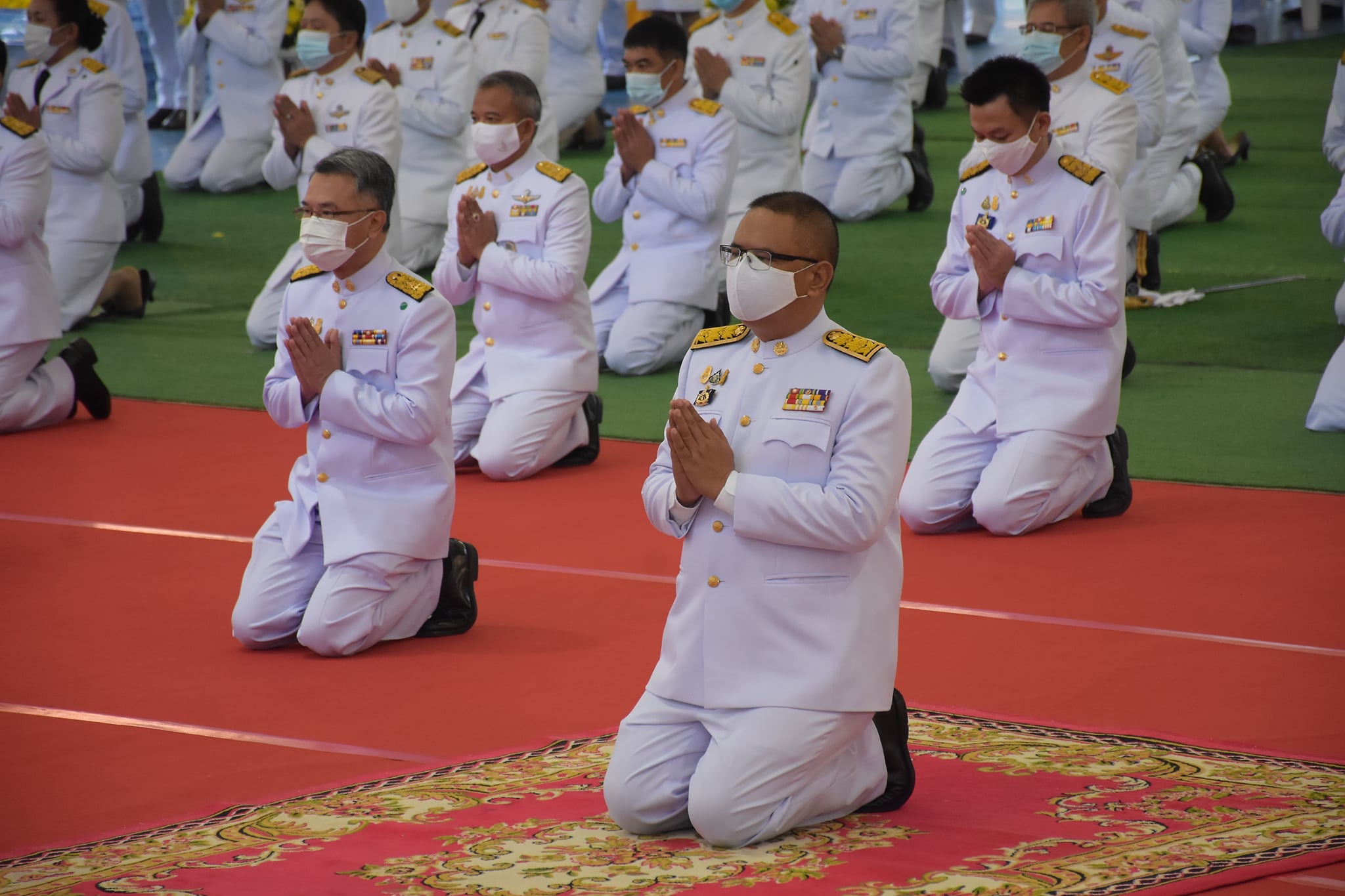 พช.บุรีรัมย์ ร่วมพิธีถวายบังคม และวางพวงมาลา น้อมรำลึก เนื่องในวันคล้ายวันสวรรคตพระบาทสมเด็จพระบรมชนกาธิเบศร มหาภูมิพลอดุลยเดชมหาราช บรมนาถบพิตร
