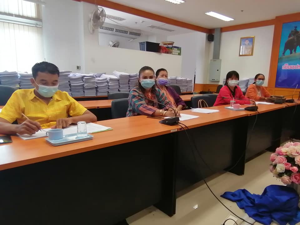 พช.บุรีรัมย์-ผู้ประกอบการ OTOP-ตัวแทนเหล่ากาชาดจังหวัดบุรีรัมย์ และนักการตลาดรุ่นใหม่ฯ ร่วมขับเคลื่อนงานกาชาดออนไลน์ประจำปี 2563