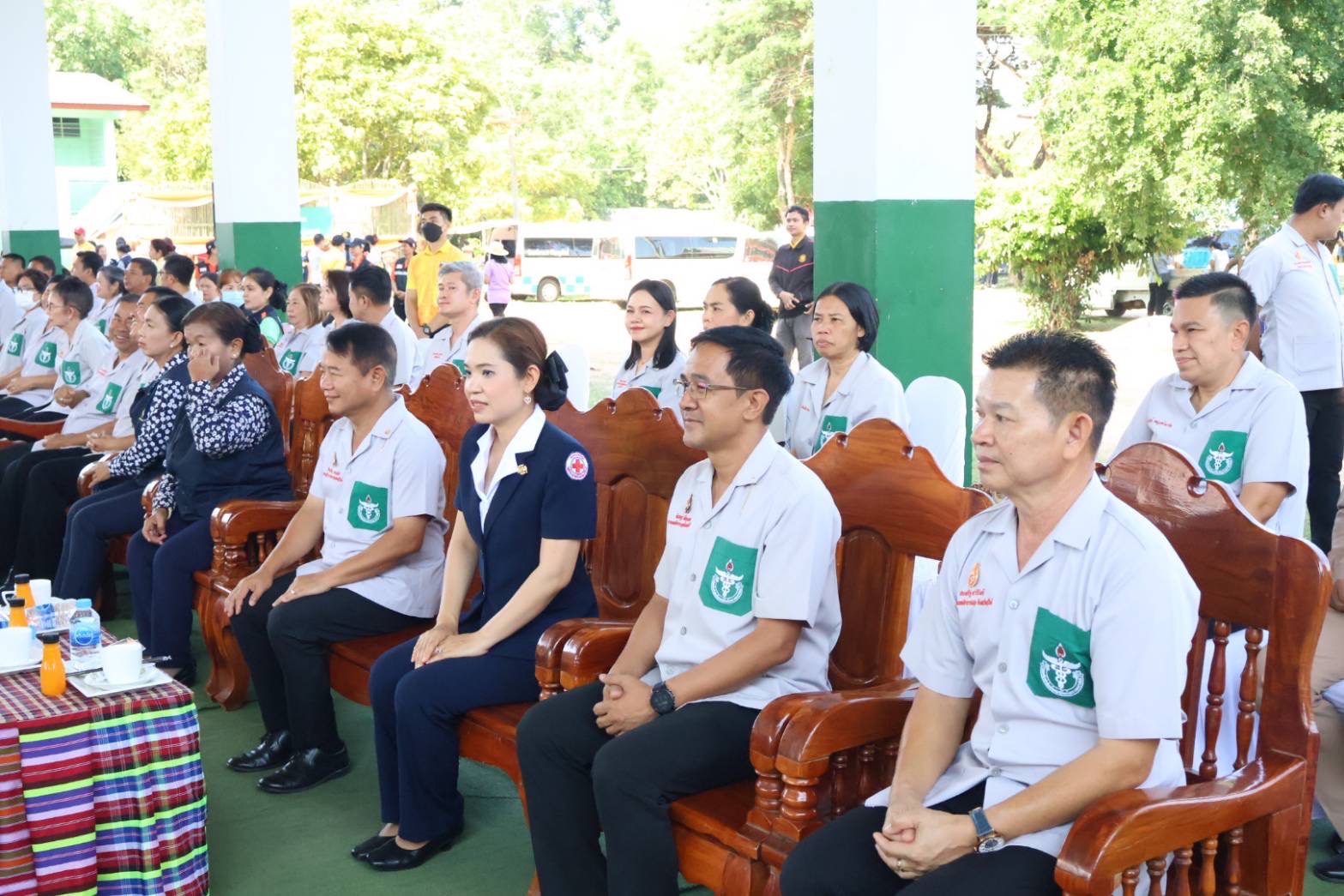 🔆พช.บุรีรัมย์🔆 ร่วมกิจกรรมหน่วยแพทย์อาสา สมเด็จพระศรีนครินทราบรมราชชนนี (พอ.สว.) และโครงการบำบัดทุกข์ บำรุงสุข วิถีใหม่ สร้างรอยยิ้มให้ประชาชน