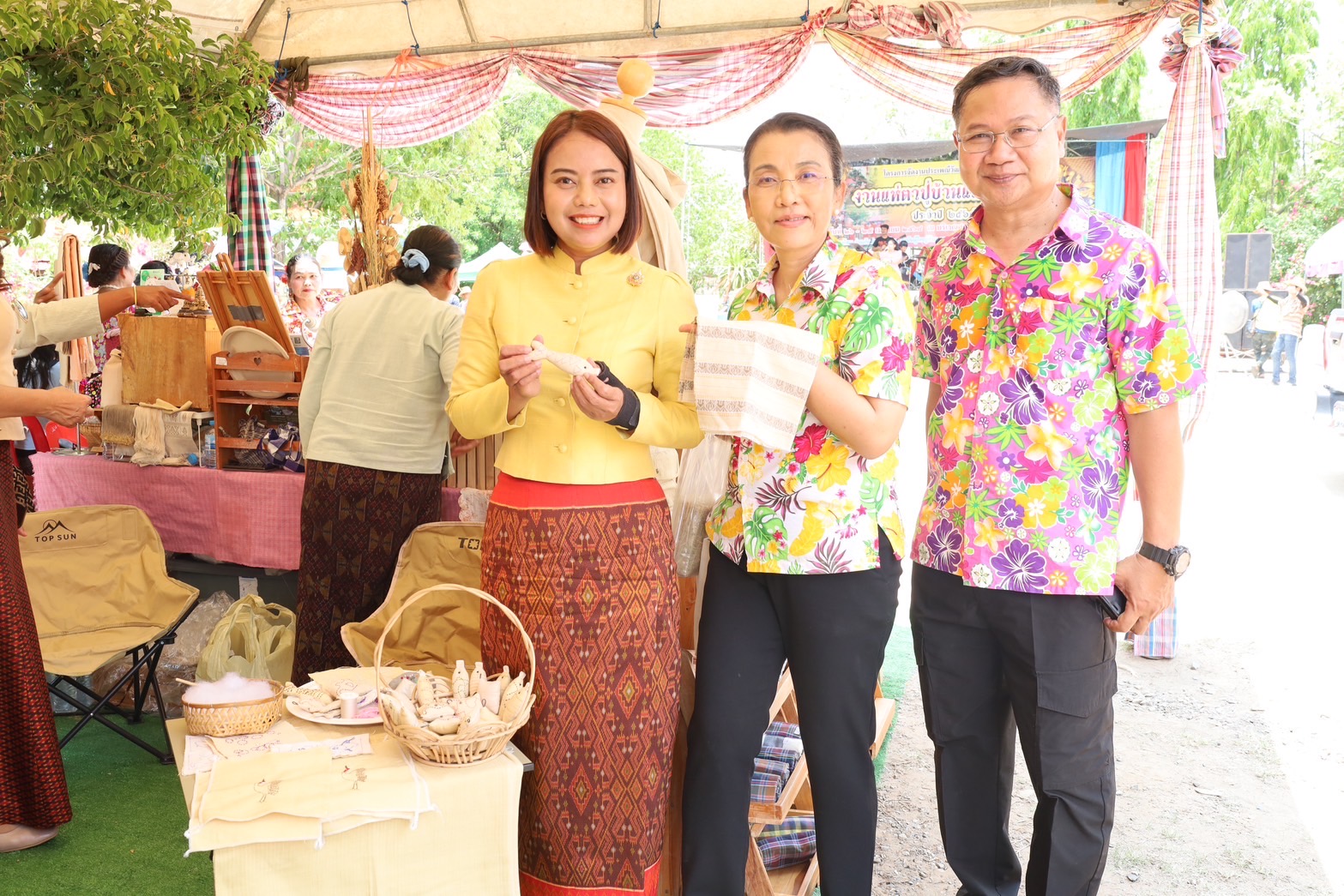 🔆พจ.บุรีรัมย์🔆ร่วมเป็นเกียรติในพิธีเปิดโครงการจัดงานประเพณีวัฒนธรรมท้องถิ่น งานแห่ตาปูบ้านแสลงโทน