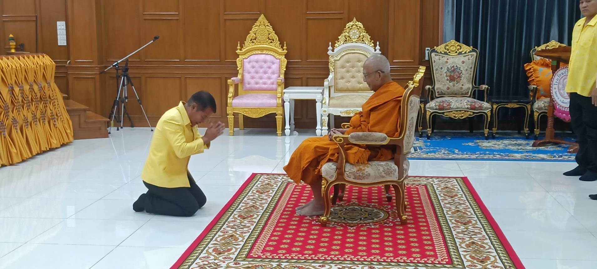 🔆พช.บุรีรัมย์🔆 ร่วมพิธีเจริญพระพุทธมนต์เฉลิมพระเกียรติถวายพระพรชัยมงคลแด่ พระบาทสมเด็จพระเจ้าอยู่หัว และพระบรมวงศานุวงศ์ ประจําปีพุทธศักราช ๒๕๖๘