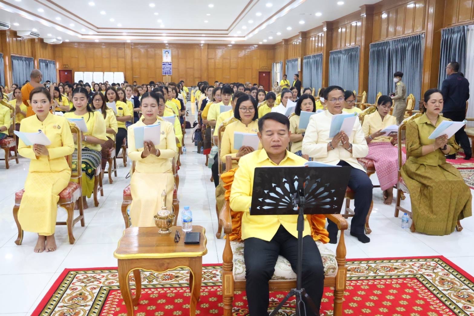 🔆พช.บุรีรัมย์🔆 ร่วมพิธีเจริญพระพุทธมนต์เฉลิมพระเกียรติถวายพระพรชัยมงคลแด่ พระบาทสมเด็จพระเจ้าอยู่หัว และพระบรมวงศานุวงศ์ ประจําปีพุทธศักราช ๒๕๖๘