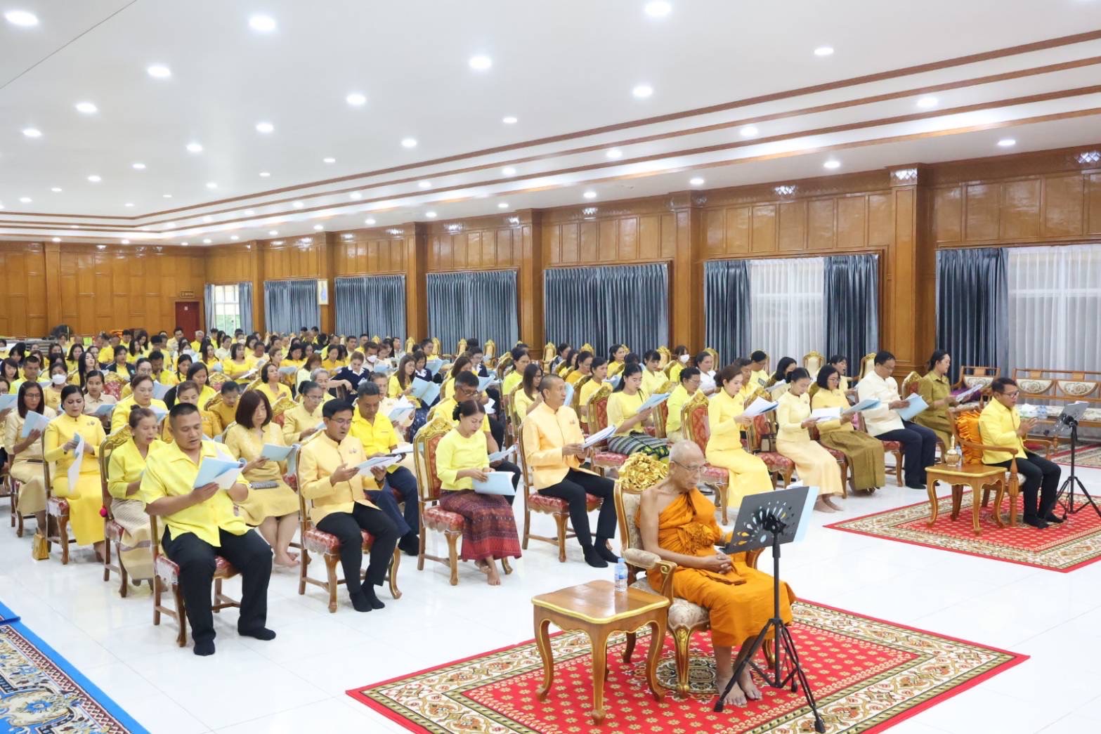 🔆พช.บุรีรัมย์🔆 ร่วมพิธีเจริญพระพุทธมนต์เฉลิมพระเกียรติถวายพระพรชัยมงคลแด่ พระบาทสมเด็จพระเจ้าอยู่หัว และพระบรมวงศานุวงศ์ ประจําปีพุทธศักราช ๒๕๖๘