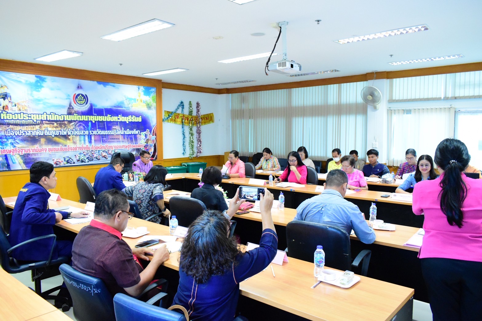 🔆บุรีรัมย์-พช.บุรีรัมย์🔆 กองทุนพัฒนาบทบาทสตรี : ประชุมคณะอนุกรรมการบริหารกองทุนพัฒนาบทบาทสตรีระดับจังหวัด จังหวัดบุรีรัมย์ ครั้งที่ 5/2568