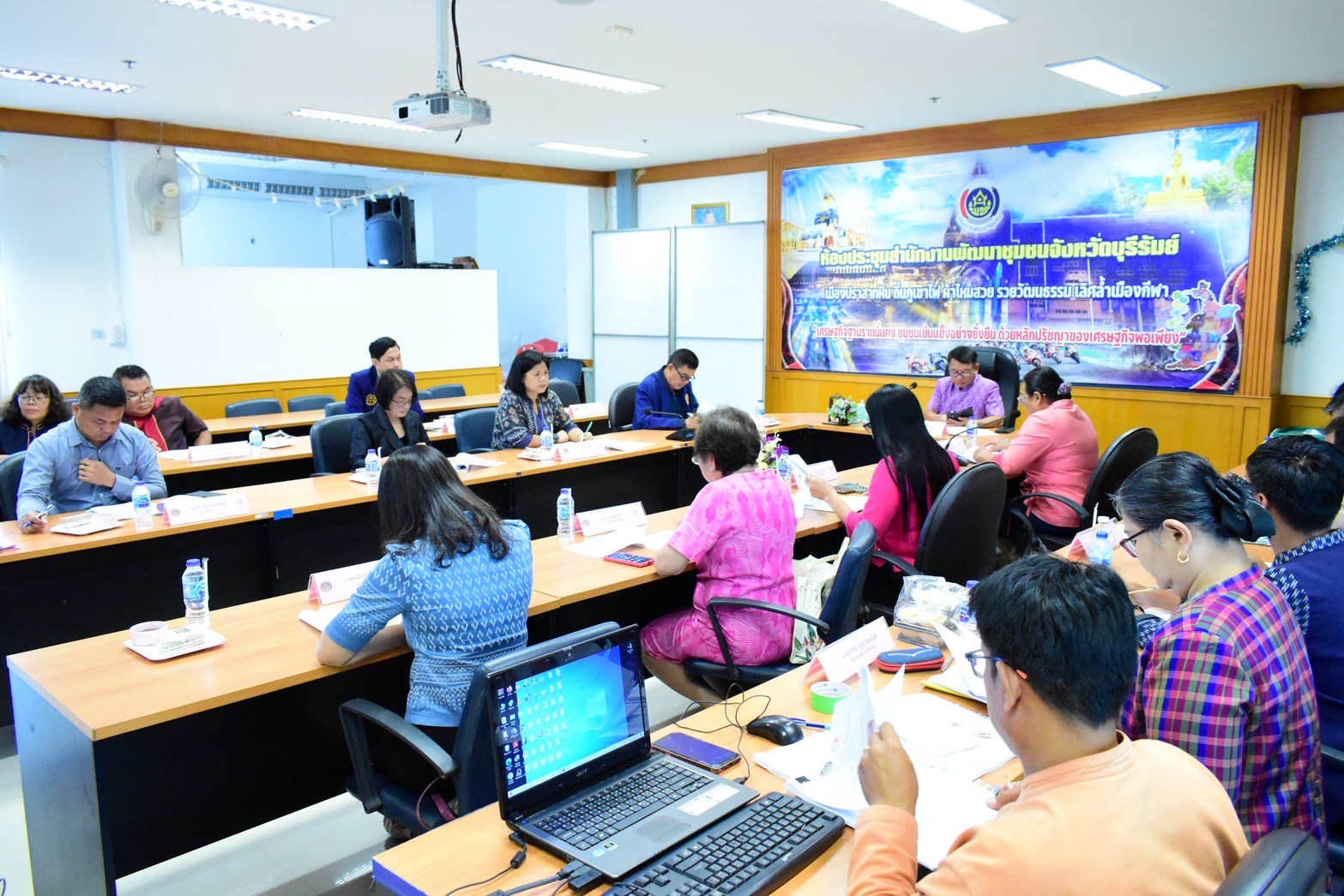 🔆บุรีรัมย์-พช.บุรีรัมย์🔆 กองทุนพัฒนาบทบาทสตรี : ประชุมคณะอนุกรรมการบริหารกองทุนพัฒนาบทบาทสตรีระดับจังหวัด จังหวัดบุรีรัมย์ ครั้งที่ 5/2568