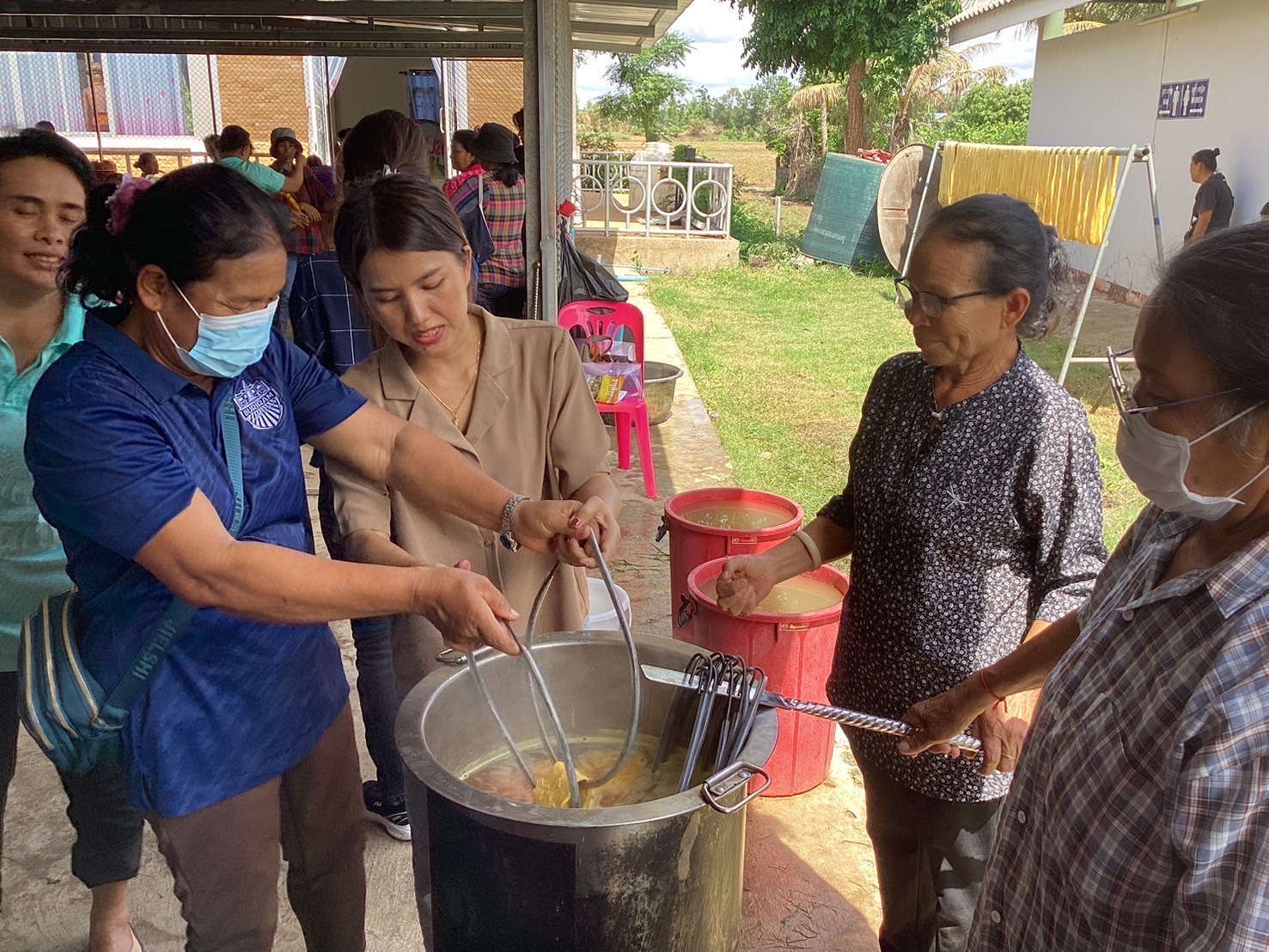 🔆พช.บุรีรัมย์🔆“จบ ครบหลักสูตร” พัฒนานวัตกรรมการผลิตและจำหน่ายผลิตภัณฑ์ไหม กลุ่มจังหวัดนครชัยบุรินทร์แบบครบวงจร จังหวัดบุรีรัมย์