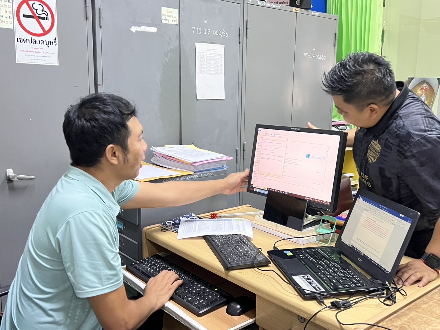 🔆พช.บุรีรัมย์🔆ลงพื้นที่ สนับสนุนการลงโปรแกรม antivirus 2568 ให้แก่เจ้าที่พัฒนาชุมชนที่รับงานสารสนเทศอำเภอ อำเภอแคนดง พุทไธสง และบ้านใหม่ไชยพจน์