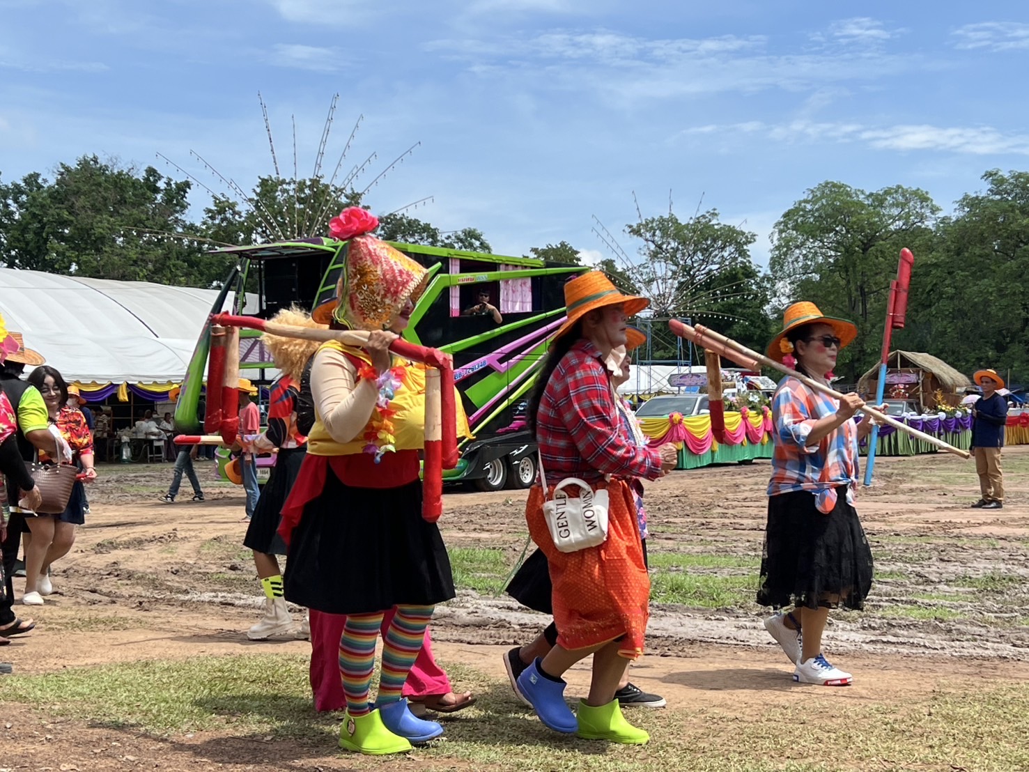 🔆พช.บุรีรัมย์🔆 ร่วมเป็นเกียรติในพิธีเปิดงาน “งานส่งเสริมการท่องเที่ยวแบบ Life Style วิถีเกษตรโนนสุวรรณ” และ “งานหมากไม้รสหวาน สืบสานประเพณี นวัตวิถีโนนสุวรรณ” ประจําปี 2568