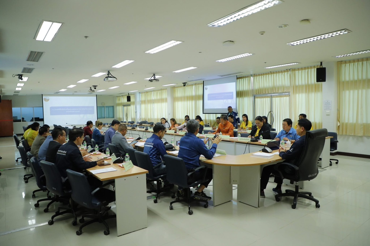 🔆พจ.บุรีรัมย์🔆 ประชุมคณะกรรมการร่วมภาครัฐและเอกชน เพื่อพัฒนาและแก้ไขปัญหาทางเศรษฐกิจจังหวัดบุรีรัมย์ (กรอ.จังหวัดบุรีรัมย์) ครั้งที่ 4/2568