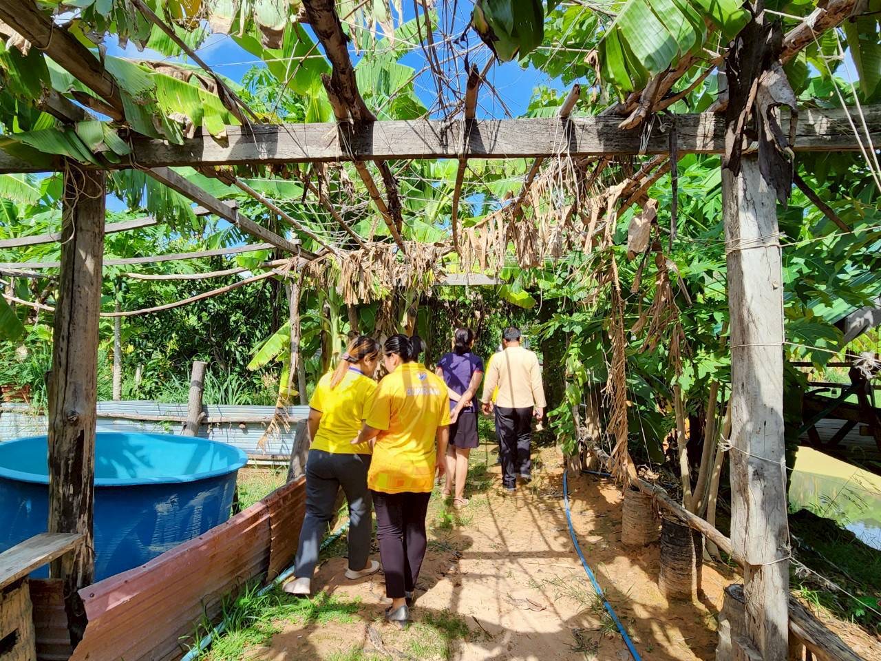 🔆พช.บุรีรัมย์ 🔆 ลงพื้นที่ติดตาม และสนับสนุนการดำเนินกิจกรรม/โครงการ ตามยุทศาสตร์กรมการพัฒนาชุมชน ประจำปีงบประมาณ พ.ศ. 2568 และการขับเคลื่อนงานกองทุนพัฒนาบทบาทสตรี อำเภอพลับพลาชัย จังหวัดบุรีรัมย์