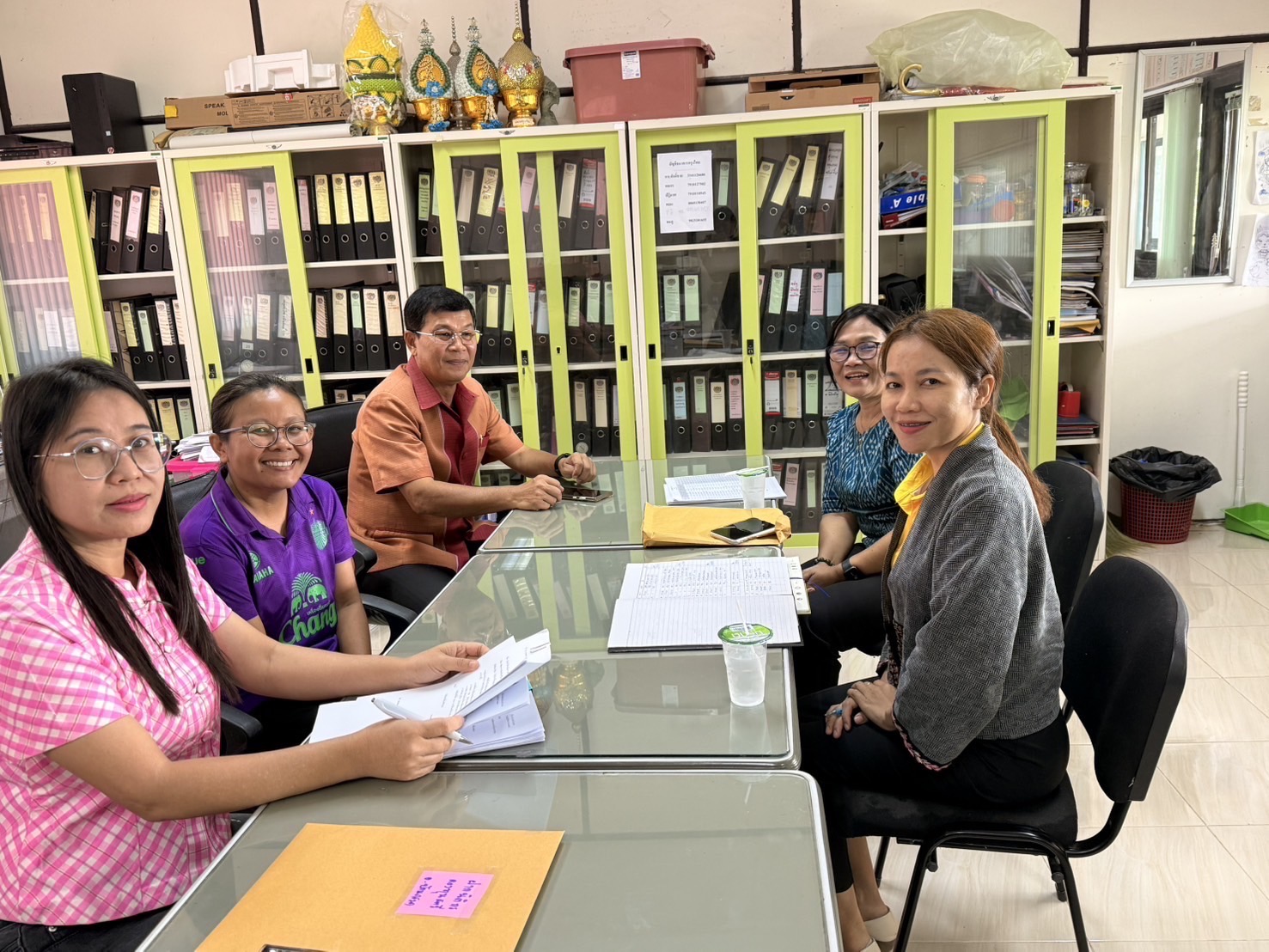 🔆พช.บุรีรัมย์ 🔆 ลงพื้นที่ติดตาม และสนับสนุนการดำเนินกิจกรรม/โครงการ ตามยุทศาสตร์กรมการพัฒนาชุมชน ประจำปีงบประมาณ พ.ศ.2568 และการขับเคลื่อนงานกองทุนพัฒนาบทบาทสตรีอำเภอบ้านกรวด และอำเภอประโคนชัย