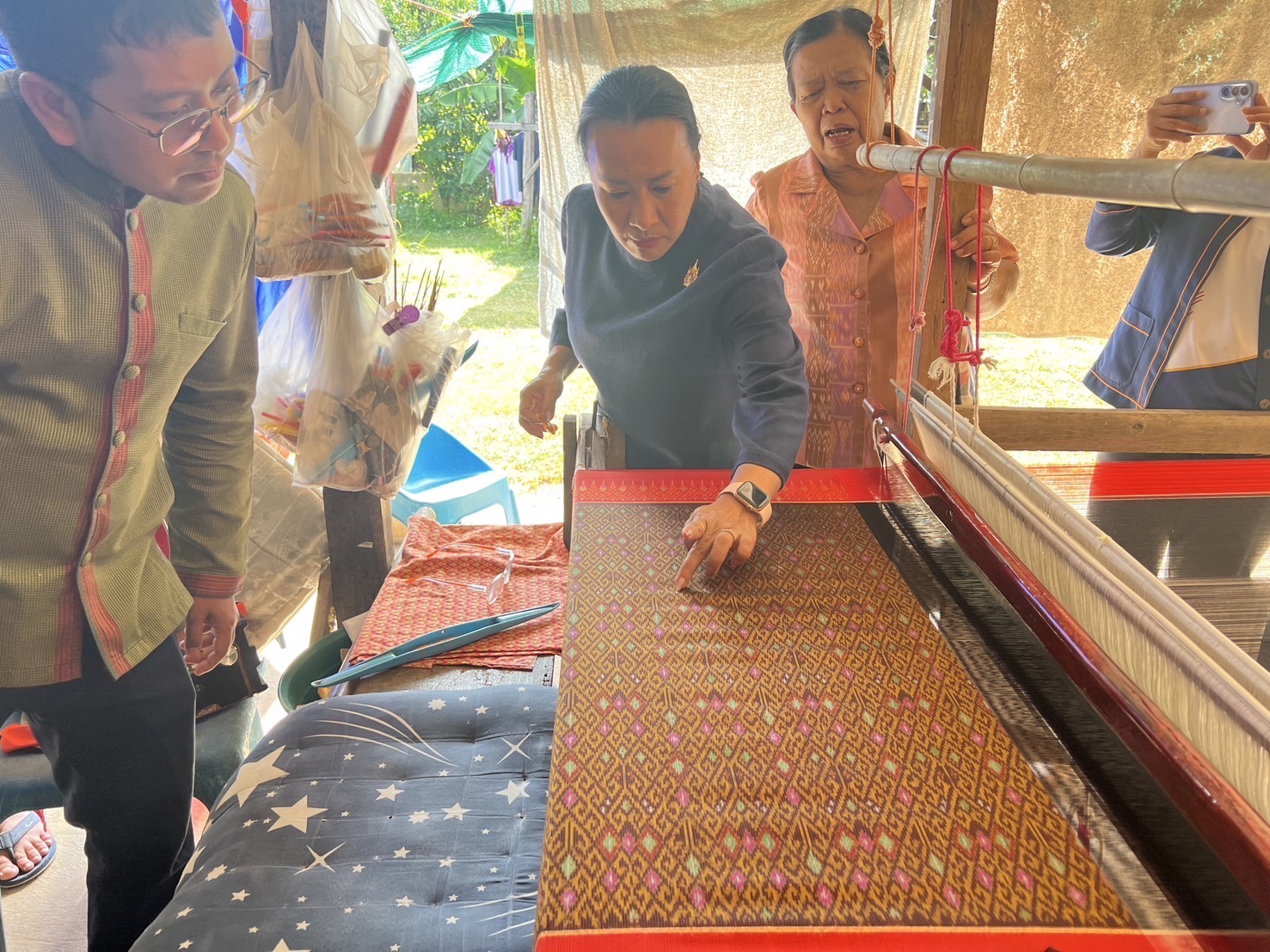 🔆พช.บุรีรัมย์🔆 การสนับสนุนการขับเคลื่อน “ผ้าไทยใส่ให้สนุก” จังหวัดบุรีรัมย์ พื้นที่อำเภอนาโพธิ์