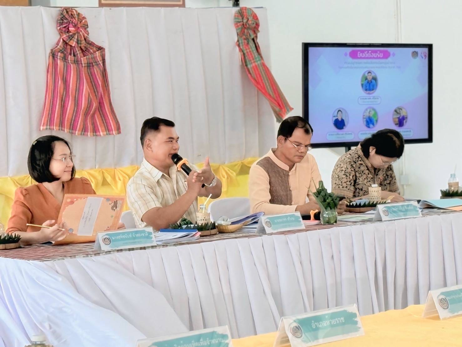 พช.บุรีรัมย์🔆 ลงพื้นที่!!ดำเนินงานโครงการเชิดชูเกียรติคนกองทุนพัฒนาบทบาทสตรี ประจำปี 2568 กิจกรรมที่ 1 การคัดเลือกคนกองทุนพัฒนาบทบาทสตรีดีเด่นระดับจังหวัด กลุ่มโซนที่ 1