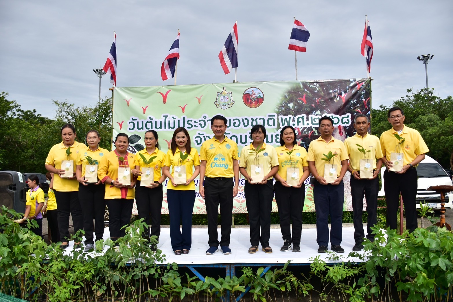 🔆พช.บุรีรัมย์🔆ร่วมกิจกรรมปลูกเนื่องในวันต้นไม้ประจำปีของชาติ พ.ศ. 2568 จังหวัดบุรีรัมย์