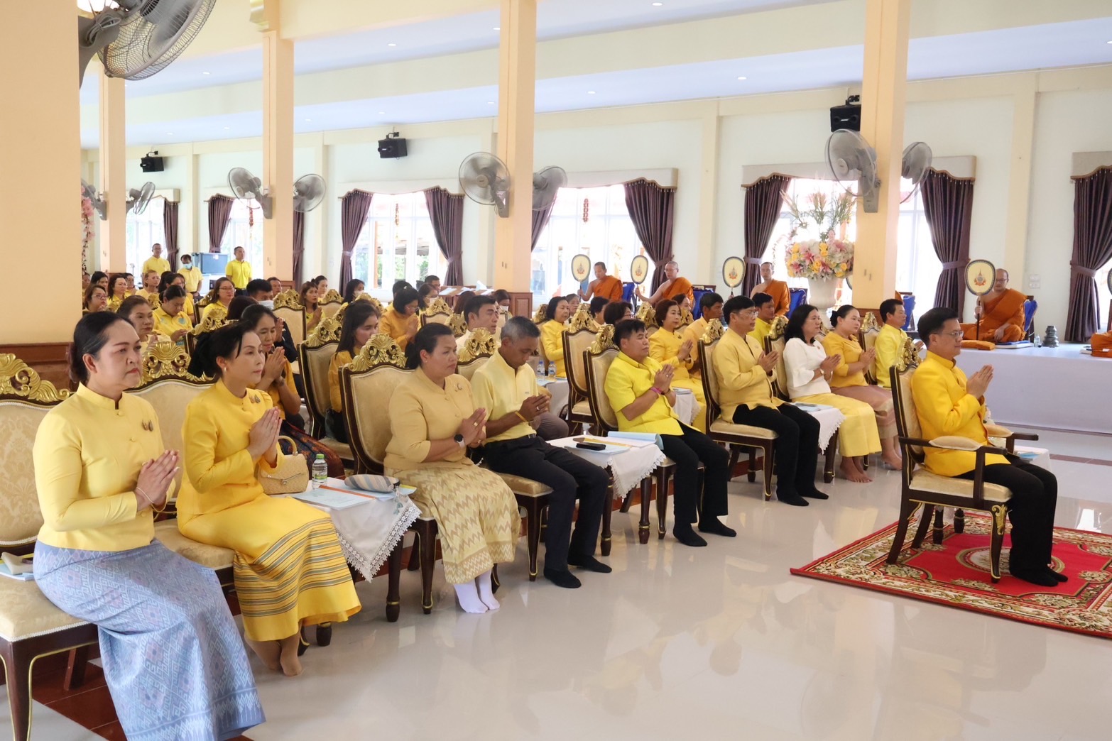 🔆พช.บุรีรัมย์🔆 ร่วมพิธีเจริญพระพุทธมนต์เฉลิมพระเกียรติถวายพระพรชัยมงคลแด่ พระบาทสมเด็จพระเจ้าอยู่หัว และพระบรมวงศานุวงศ์ ประจําปีพุทธศักราช 2568