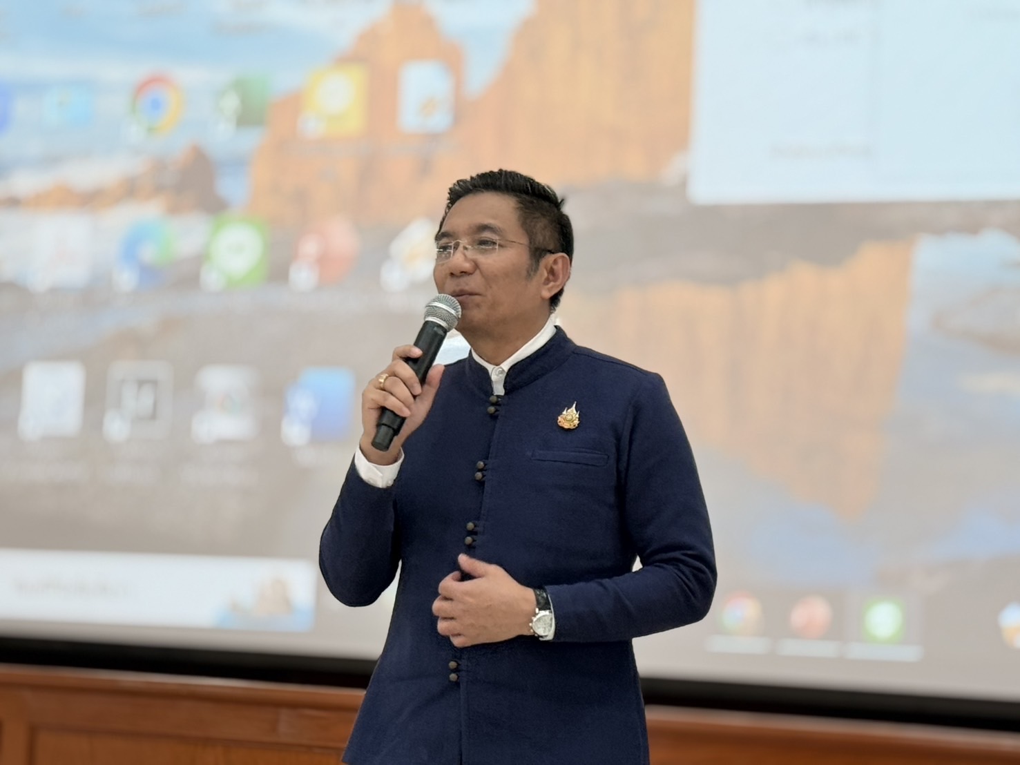 🔆พช.บุรีรัมย์🔆 ร่วมดำเนินโครงการประชุมเชิงปฏิบัติการเจ้าหน้าที่ผู้ปฏิบัติงานด้านยุทธศาสตร์เชิงพื้นที่แบบบูรณาการ ระดับศูนย์ศึกษาและพัฒนาชุมชนนครราชสีมา