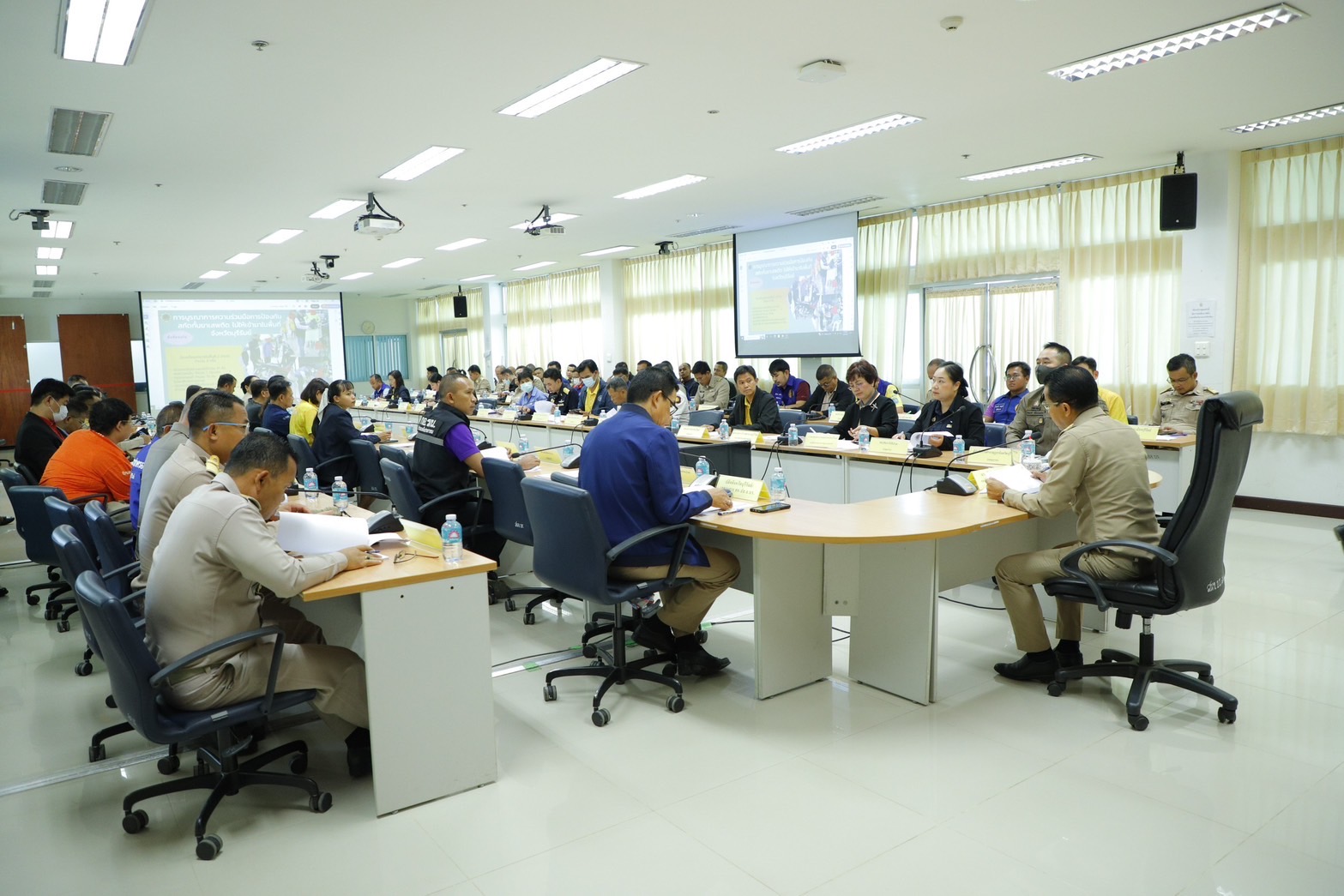 🔆พช.บุรีรัมย์🔆 ร่วมประชุมคณะกรรมการศูนย์อํานวยการป้องกันและปราบปรามยาเสพติดจังหวัดบุรีรัมย์ ครั้งที่ 5/2568 และคณะทํางานติดตาม เร่งรัดผลการดําเนินงานป้องกัน ปราบปราม และแก้ไขปัญหา ยาเสพติดจังหวัดบุรีรัมย์ ครั้งที่ 9/2568