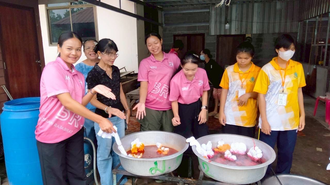 🔆พช.บุรีรัมย์🔆 “จบหลักสูตร” การดำเนินโครงการการพัฒนานวัตกรรมการผลิตและการจำหน่ายผลิตภัณฑ์ไหม กลุ่มจังหวัดนครชัยบุรินทร์แบบครบวงจร กิจกรรมย่อยที่ 2 สืบสานอัตลักษณ์ภูมิปัญญาการผลิตไหมแก่เยาวชนรุ่นใหม่ (Young OTOP) และการเป็นผู้ประกอบการรุ่นใหม่ วันสุดท้าย