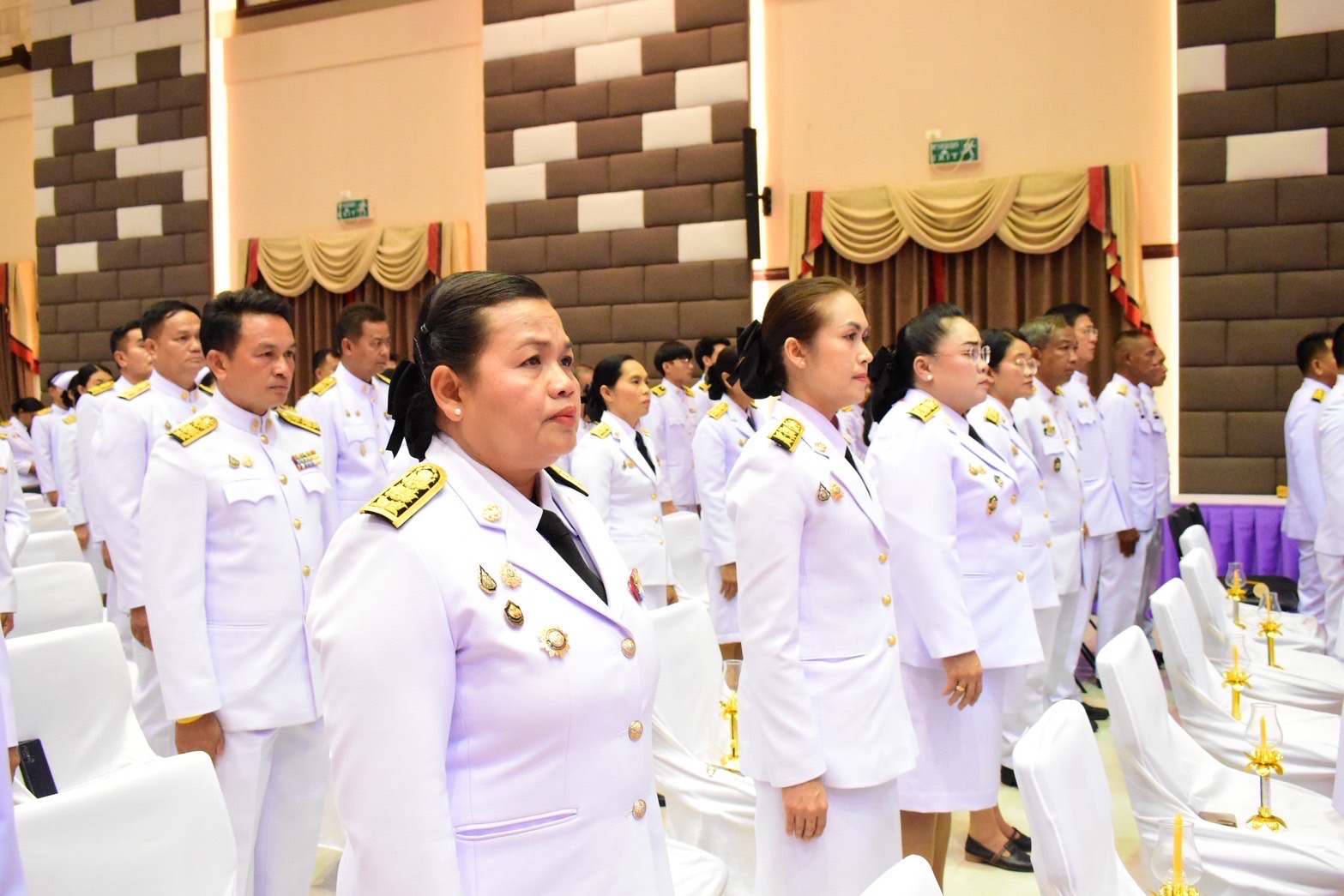 🔆พช.บุรีรัมย์🔆ร่วมพิธีถวายเครื่องราชสักการะและวางพานพุ่ม และพิธีจุดเทียนถวายพระพรชัยมงคล เพื่อเฉลิมพระเกียรติสมเด็จพระนางเจ้า ฯ พระบรมราชินี เนื่องในโอกาสวันเฉลิมพระชนมพรรษา 3 มิถุนายน 2568 จังหวัดบุรีรัมย์